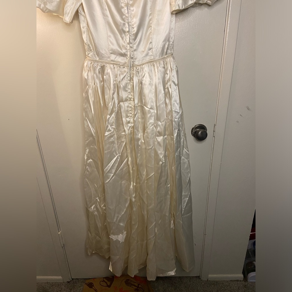 Vintage satin dress - Picture 8 of 8